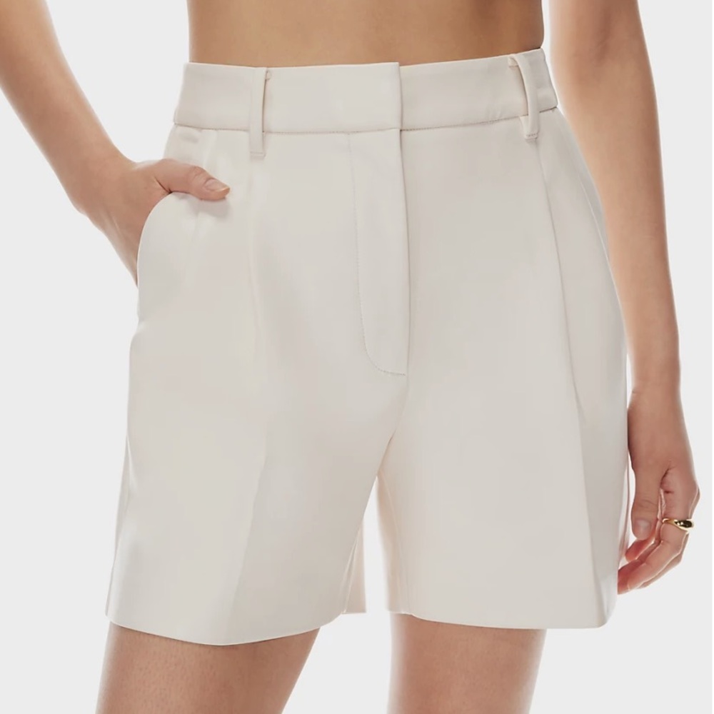Aritzia Effortless Pant Linen Short